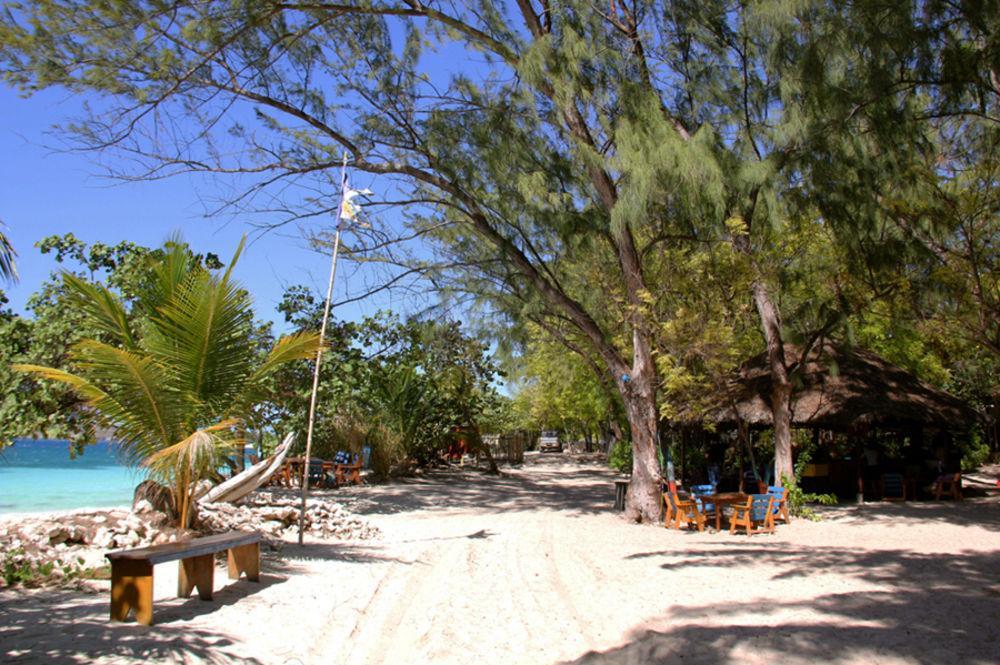 Boukan Guinguette Hotel Mole-Saint-Nicolas Exterior photo